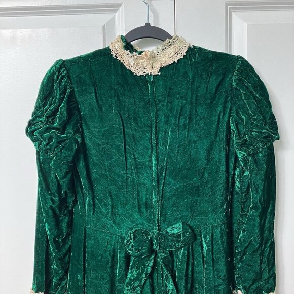 Vintage Green Velvet Victorian Dress 80s Handmade Lace Puff Sleeve Goth Whimsy - Picture 12 of 16